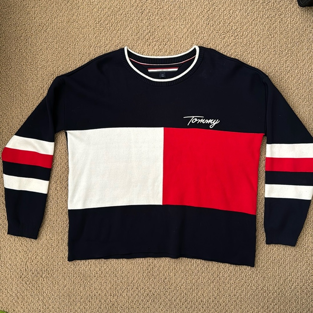 Tommy Hilfiger sweater